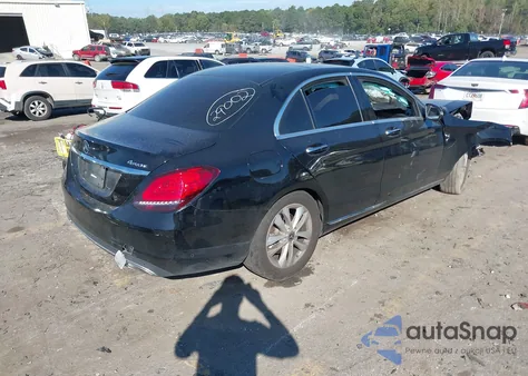 2021 Mercedes-Benz C 300 4Matic z USA, uszkodzony, nr VIN W1KWF8EBXMR648227